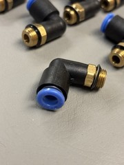 LOT OF 12 SMC KQL06-U01 ELBOW FITTINGS 6MM