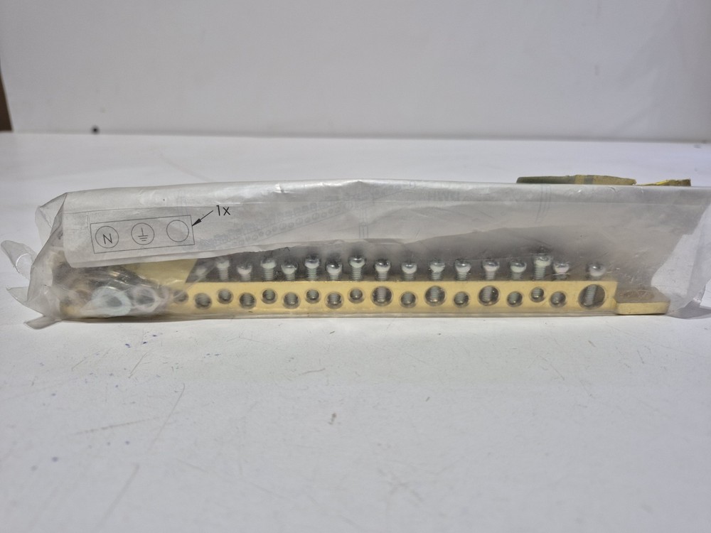 Erico Busbar EB20 Earth 568662 20 Space