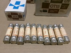 Shawmut / Gould OT15 Box of 90 15 Amp 250V One Time Fuse AK