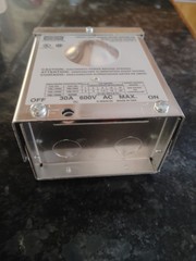 Hubbell HBL13R89 Manual Motor Disconnect 30A 600VAC 3 Pole