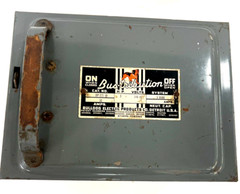 BULLDOG BUS PLIG DISCONNECT BP-321B 30 AMPS 240 VOLTS 3WIRE SYSTEM