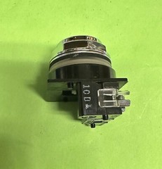 GE CR104PBG10G1 Heavy Duty Flush Green PushButton Type 4/12/13 W/CONTACTOR 600V