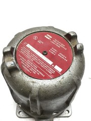 Crouse-Hinds EJH5311100 Explosion Proof Dust Tight Assembly w/Dwyer Pressure …