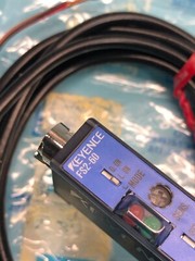KEYENCE FS2-60 SENSOR LEVEL AMP WATER TRACK, 190407