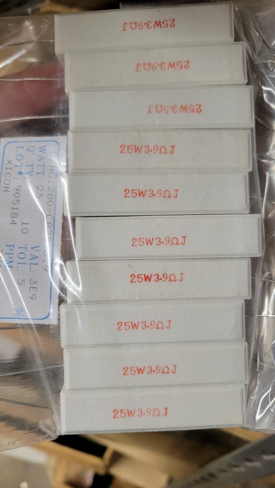 3.9ohm 25w / AXIAL DISCHARGE WIREWOUND CEMENT RESISTOR / 10 PIECE (qzty)