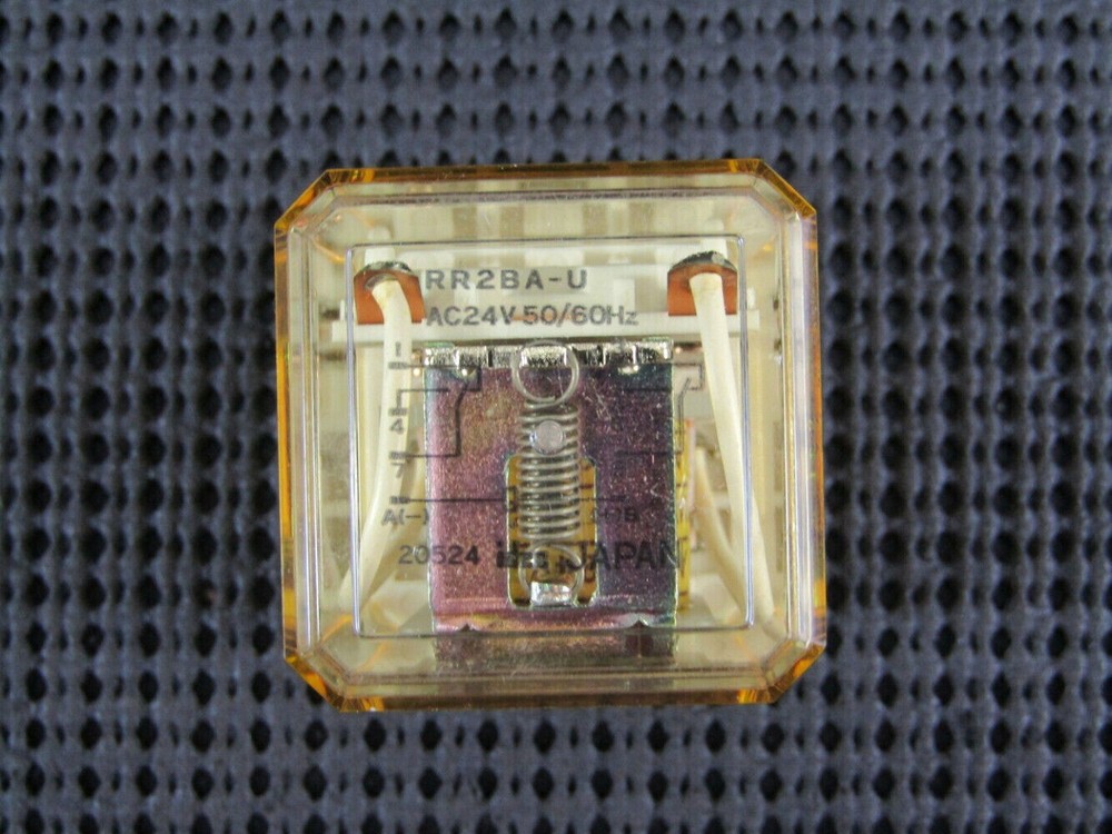 Idec RR2BA-UAC24V Power Relay DPDT 24VAC 10A RR Series Non-Latching – New No Box