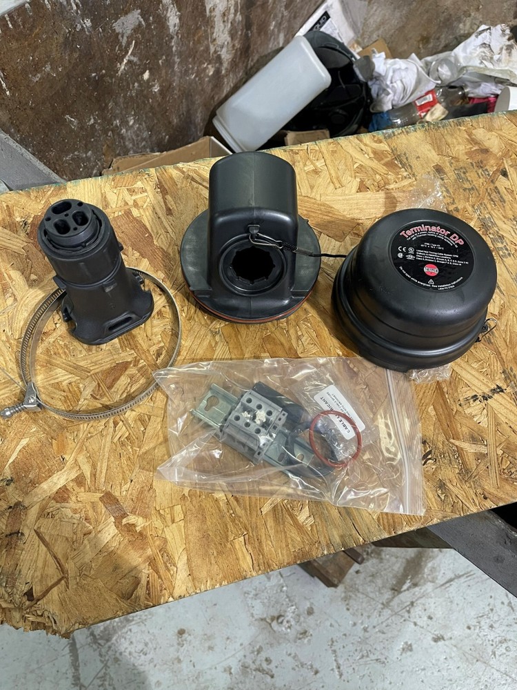 THERMON 23400, DP Terminator Nonmetallic Connection Kit, 1 pc