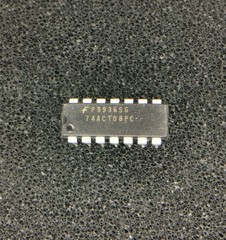 74ACT08PC FSC SN74ACT08N MC74ACT04N IC GATE AND 4CH 2-INP 14DIP 12 PIECES