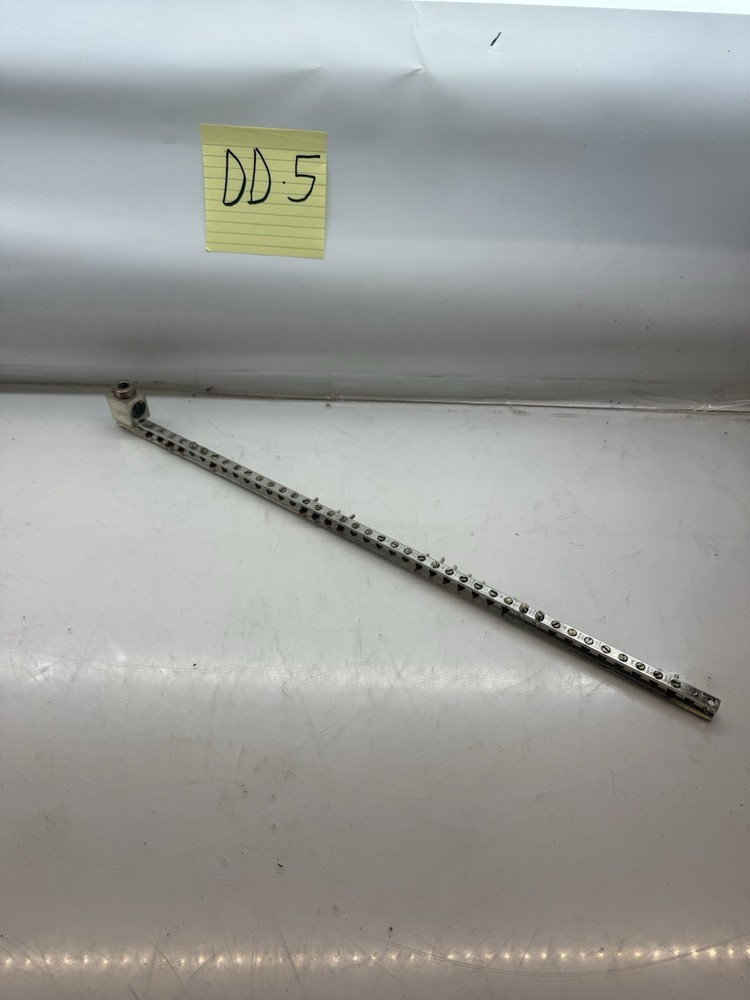 Siemens 42 Position Ground/Neutral Bar with Lug
