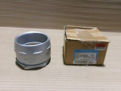 Cooper / Crouse Hinds HUB10 4″ Conduit Hub w/ Insulated Throat AK