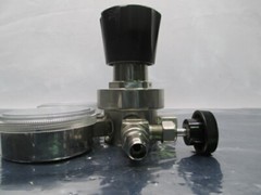 Smith Gas Regulator w/ Gauges, 300, 4000 PSI, Max Inlet 3000 PSI, 100417