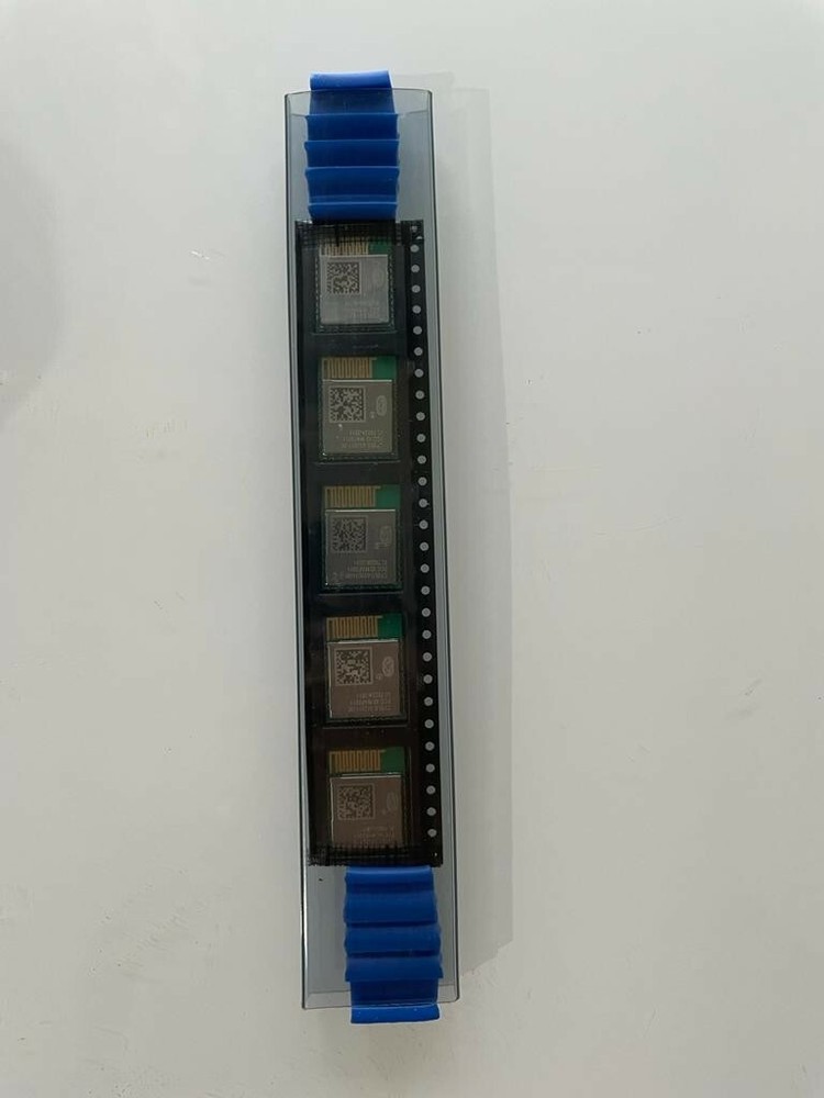 Cypress RX TXRX MODULE BT TRC ANT SMD CYBLE-012011-00 (5pcs)