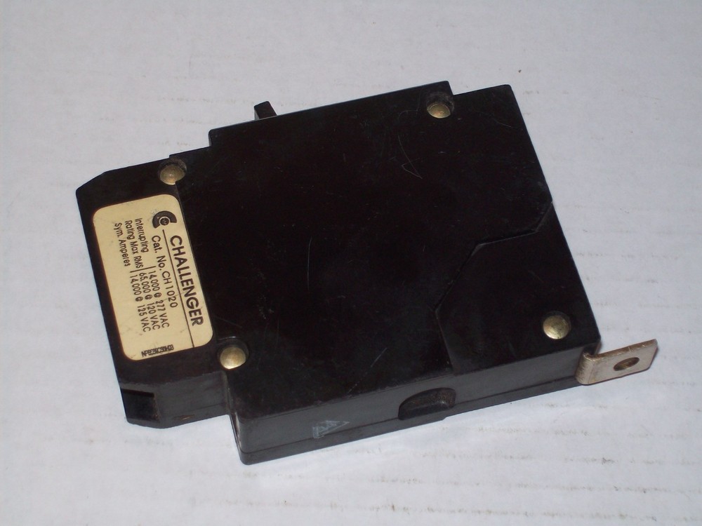 CHALLENGER CH1020 20A 277VAC 125VDC 1 POLE CIRCUIT BREAKER P753A