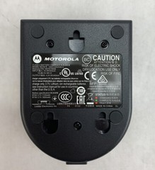 Motorola NNTN7880B DA03-4042040-U 4.2V Class 2 Battery Charger