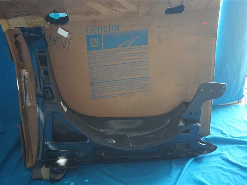Genuine GM 12476220 Passenger Side Front Fender Assembly 30 Days Warranty