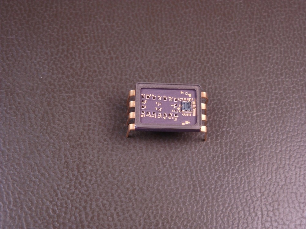 JANTX4N51 Micropac Red Hermetic Numerical Display 5.5V 8 Pin Gold 67023-101 NOS