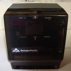 Georgia-Pacific Papertowel Dispenser 70391LR