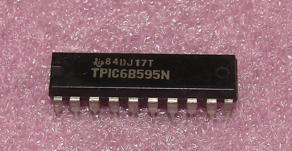 5PCS TPIC6B595N TPIC6B595N 8-bit shift register with 150mA/ch IC DIP20