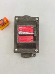 Cooper Crouse-Hinds EDSC218-SA Haz. Loc. 2-Pole Snap Switch w/ EDSC271-SA Body (