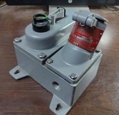 KILLARK UGFI20C2 ACCEPTOR RECEPTACLE INTERLOCKED GFCI SWITCH 20 AMP NEW NO BOX