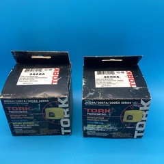 TORK`2008A`TURN LOCK MOUNT INSTANT RESPONSE PHOTOCONTROL NOB(LOT OF 2)Ships Free