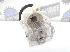 Westinghouse – PB2ABRB – Momentary RED Push Button OIL-TITE Switch – 1 NC (NEW)