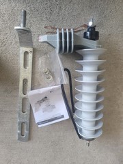 Eaton UHS27116P1T1C1E UltraSIL Housed VariSTAR MOV Arrester 27kV 22MCOV
