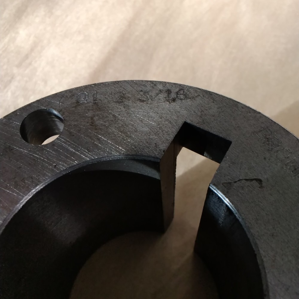 BROWNING Q1 X 2 3/16 SPLIT TAPER BUSHING 2-3/16″