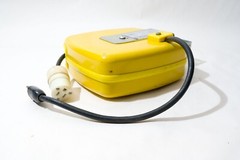 Aero-Motive Pow-R Lite Electrical Reel extension cordlecc, 7 amp Ca, Cable Reel
