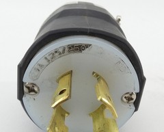 Eaton Cooper L14-20 Arrow Hart Ground Industrial Locking Plug 125/250VAC 20A