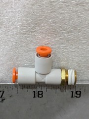 SMC Male Run Tee 1/8 NPT x 5/32 Tube Push-In Pneumatic Fitting 3/ORDER