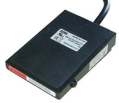 SUNS FS1-10-H-2 UL Certified Front Hinged Foot Switch with 2m Cable