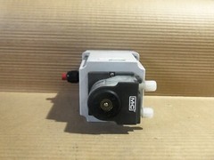 Schlauchpumpe SR25 Peristaltic Pump for Wall 115V/230V 50Hz/60Hz 5VA AK