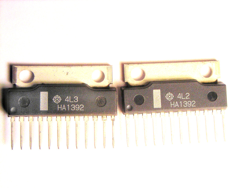 HA1392 “Original” Hitachi 12P SIP IC 1 pc