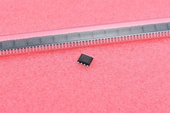 49 Vishay / Siliconix Analog Switch IC SMD/SMT DG9431DY 1 Channel 30 Ohms