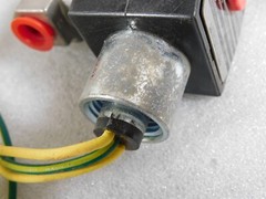 Asco Red Hat Solenoid 2 Way Valve 1/4 Inch EFHT9016H1 HV426716001
