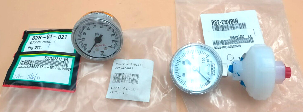 Lot of 2 gauges : different brands