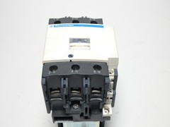Schneider Electric Telemecanique LC1 D80 LP1-D8011 Contactor 60HP 125A 480/60…
