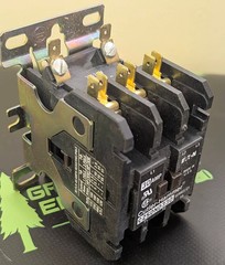 C25DND330 SERIES C1 – CUTLER HAMMER – 30AMP CONTACTOR – 230VAC – 3POLE