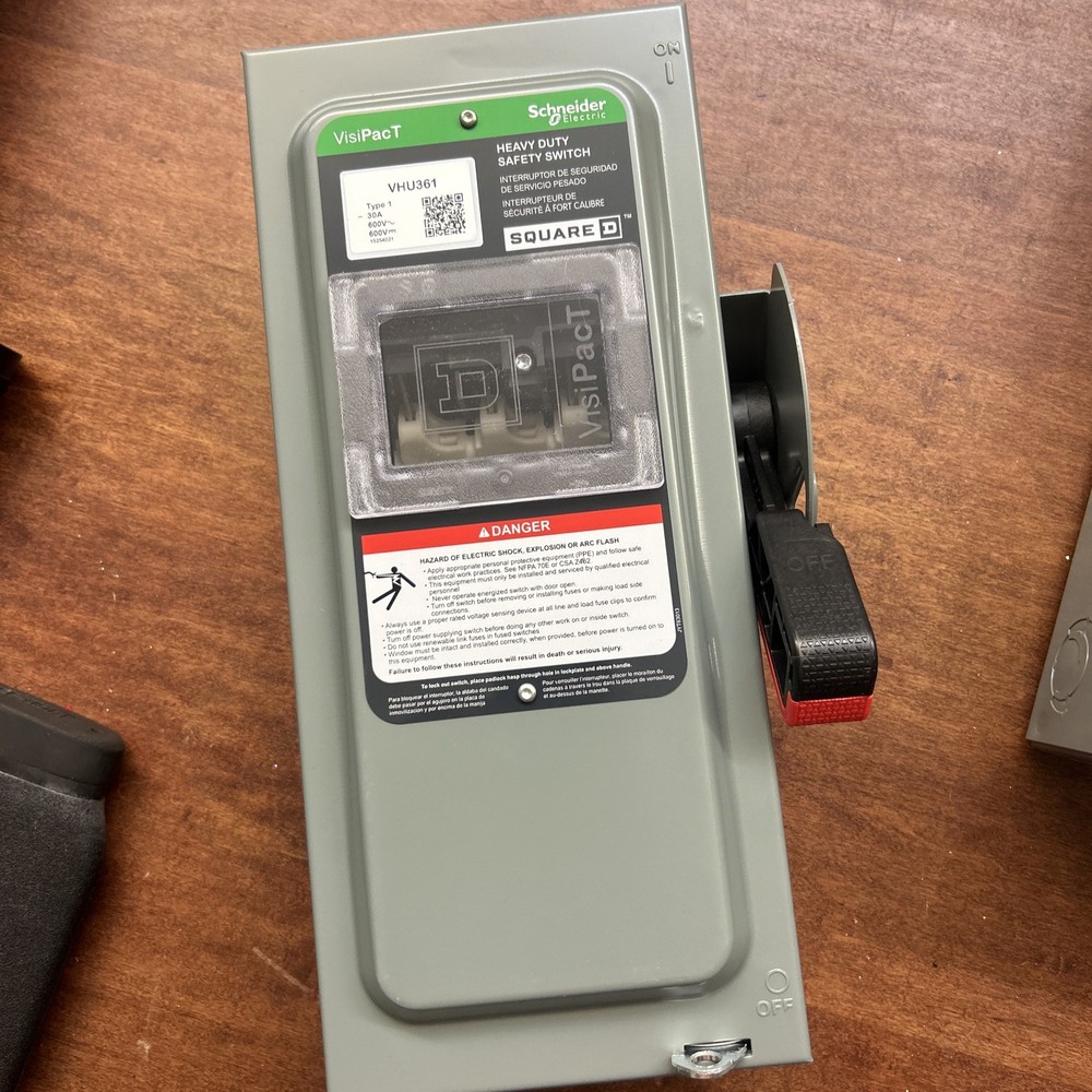 NIB – Square D – VHU361RB – Heavy-Duty, Unfused Safety Switch , Viewing Window
