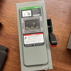 NIB – Square D – VHU361RB – Heavy-Duty, Unfused Safety Switch , Viewing Window