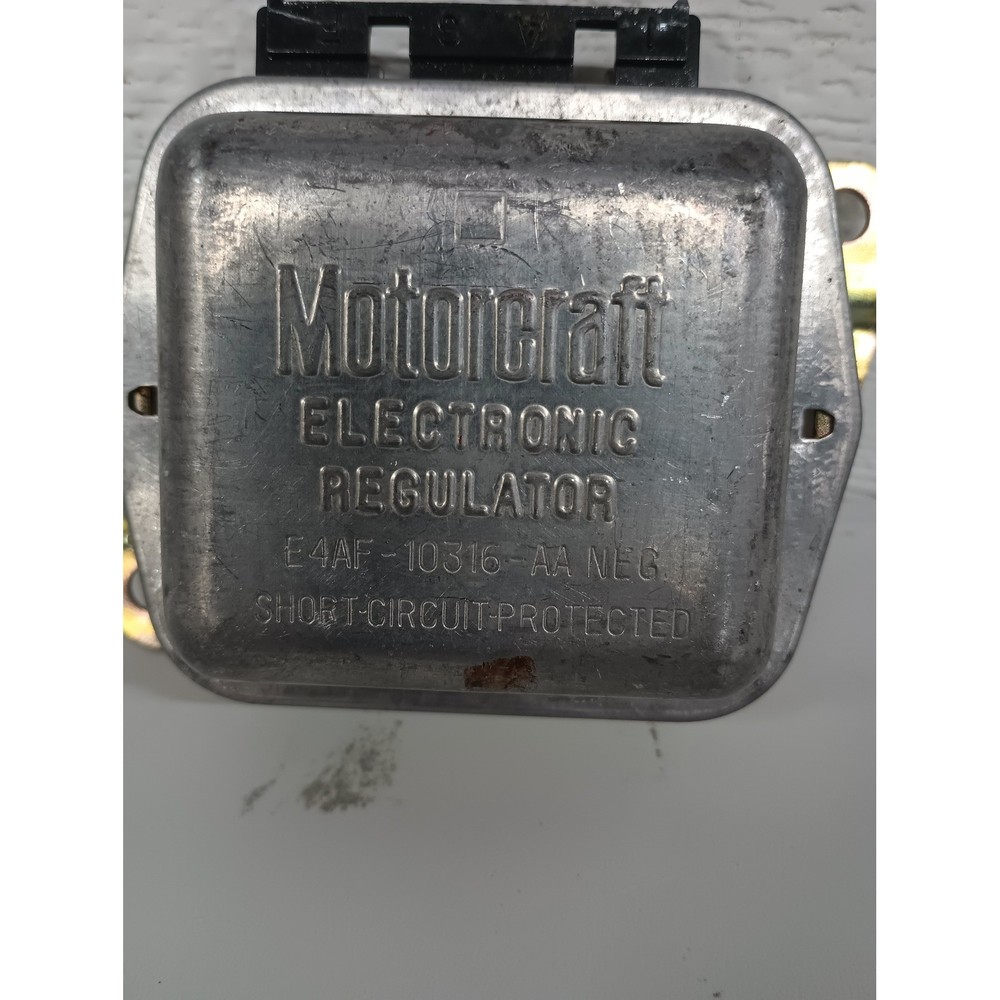 NOS Motorcraft Electronic Voltage Regulator E4AF-10316-AA Ford 1986 Vintage Part