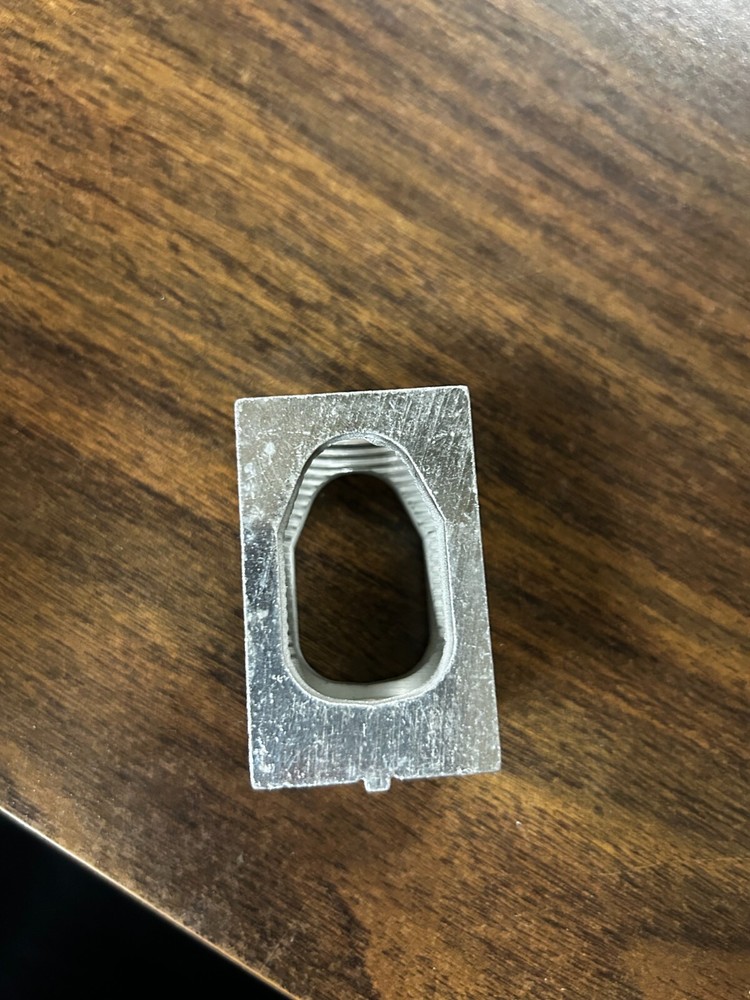 SQUARE D TERMINAL LUG # 48070038