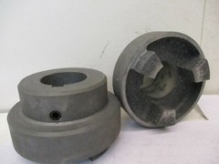 New other Magnaloy Coupling Model 400 Bore 1-5/8 Keyway 3/8 A947AES
