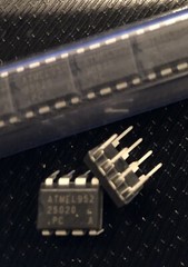 ATMEL AT25020-10PC EEPROM, 256X8, Serial, CMOS, PDIP8 **NEW** Qty.5
