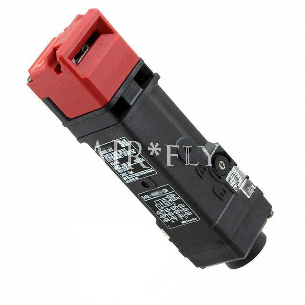 1PC new Omron D4SL-N3NFG-DN protection lock security door switch