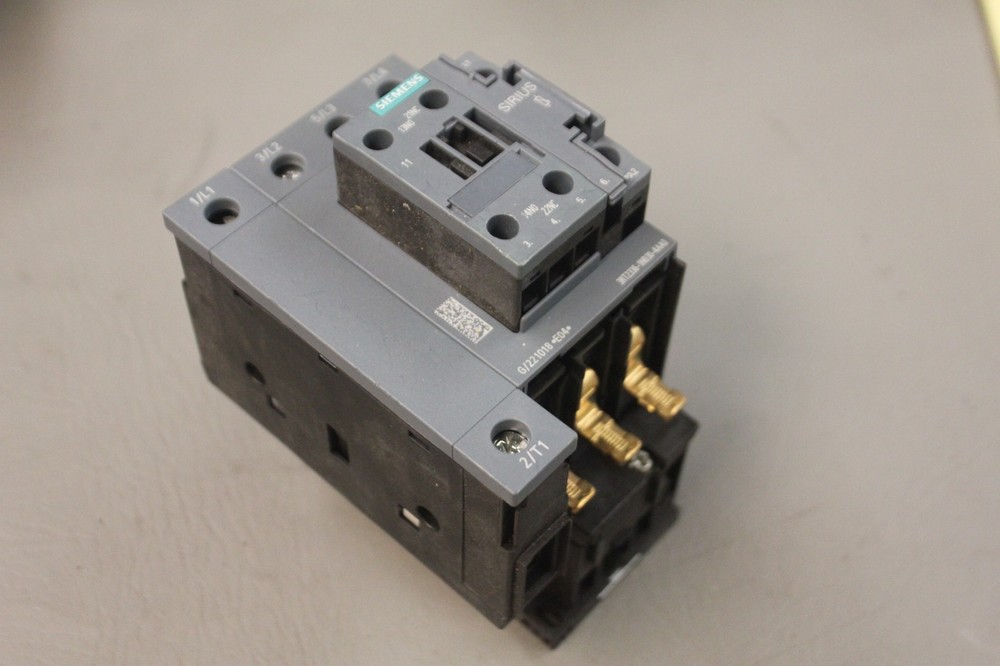 SIEMENS 3RT2336-1NB30-4AA0 4 POLE CONTACTOR MODULE