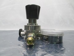 Smith Gas Regulator w/ Gauges, 300, 4000 PSI, Max Inlet 3000 PSI, 100417