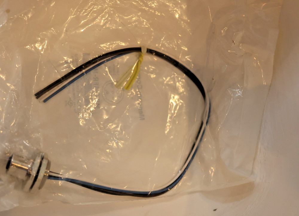 MENCOM MDC-4FR-M20 / MDC4FRM20 (NEW)