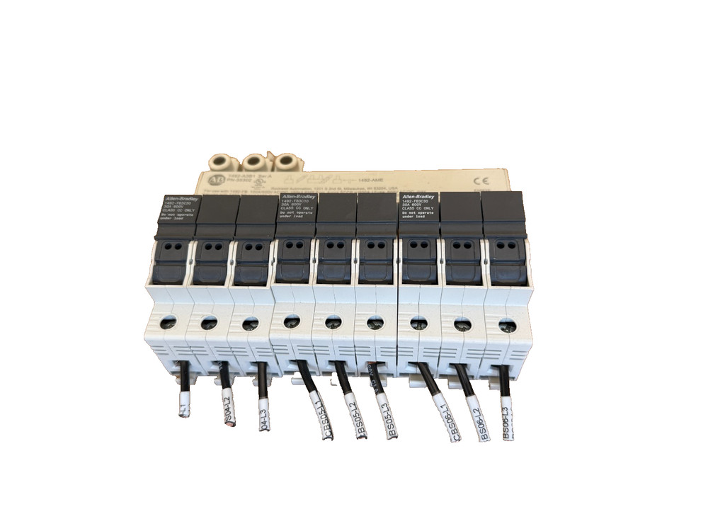 Allen Bradley 1492-A3B1 Ser. A Busbar 3-Phase 100A 19 Device per meter w/ 3 FH